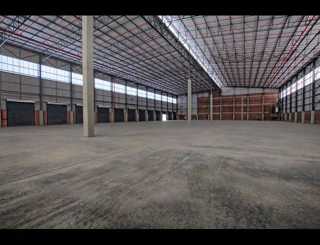 12,925M² WAREHOUSE TO LET IN NORTH RIDING